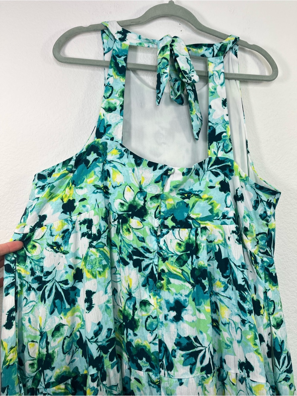 Torrid NWOT Tiered Maxi Dress High neckline sleeveless size 2X female blonde - Picture 6 of 13